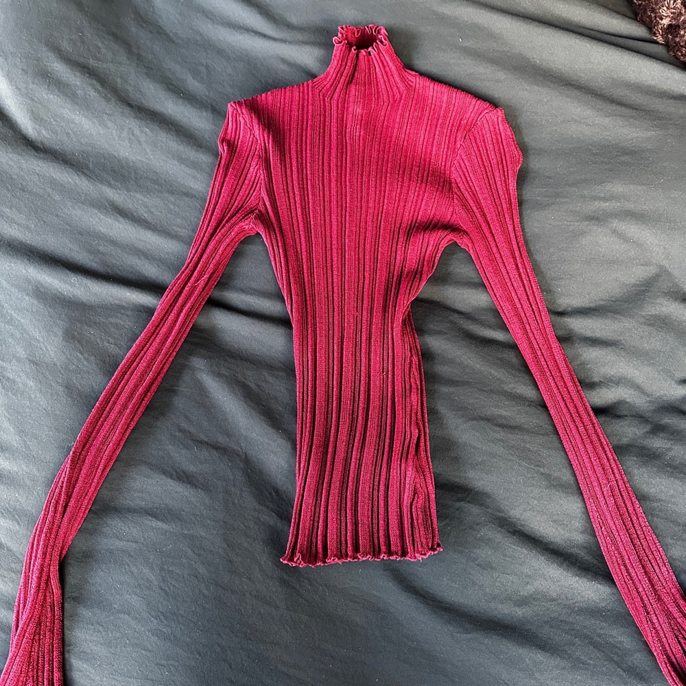 HM Rib Sheer Turtleneck with Flare Sleeves Top Size Small